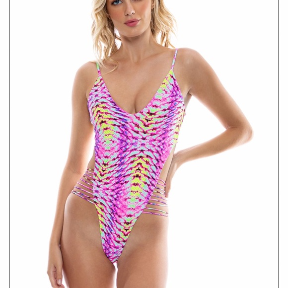 LULI FAMA MIAMI NWT - Picture 3 of 8